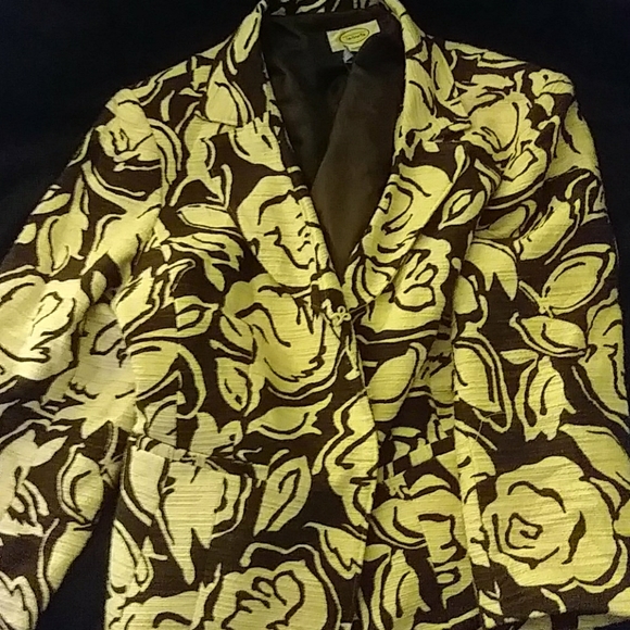 Jacket - Picture 1 of 4